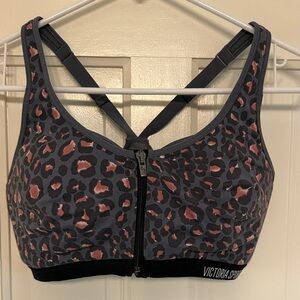 Women's Leopard Print Sports Bra 34DD.